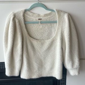 PUFF SLEEVE IVORY FREE PEOPLE SWEATER size Small GORGEOUS!